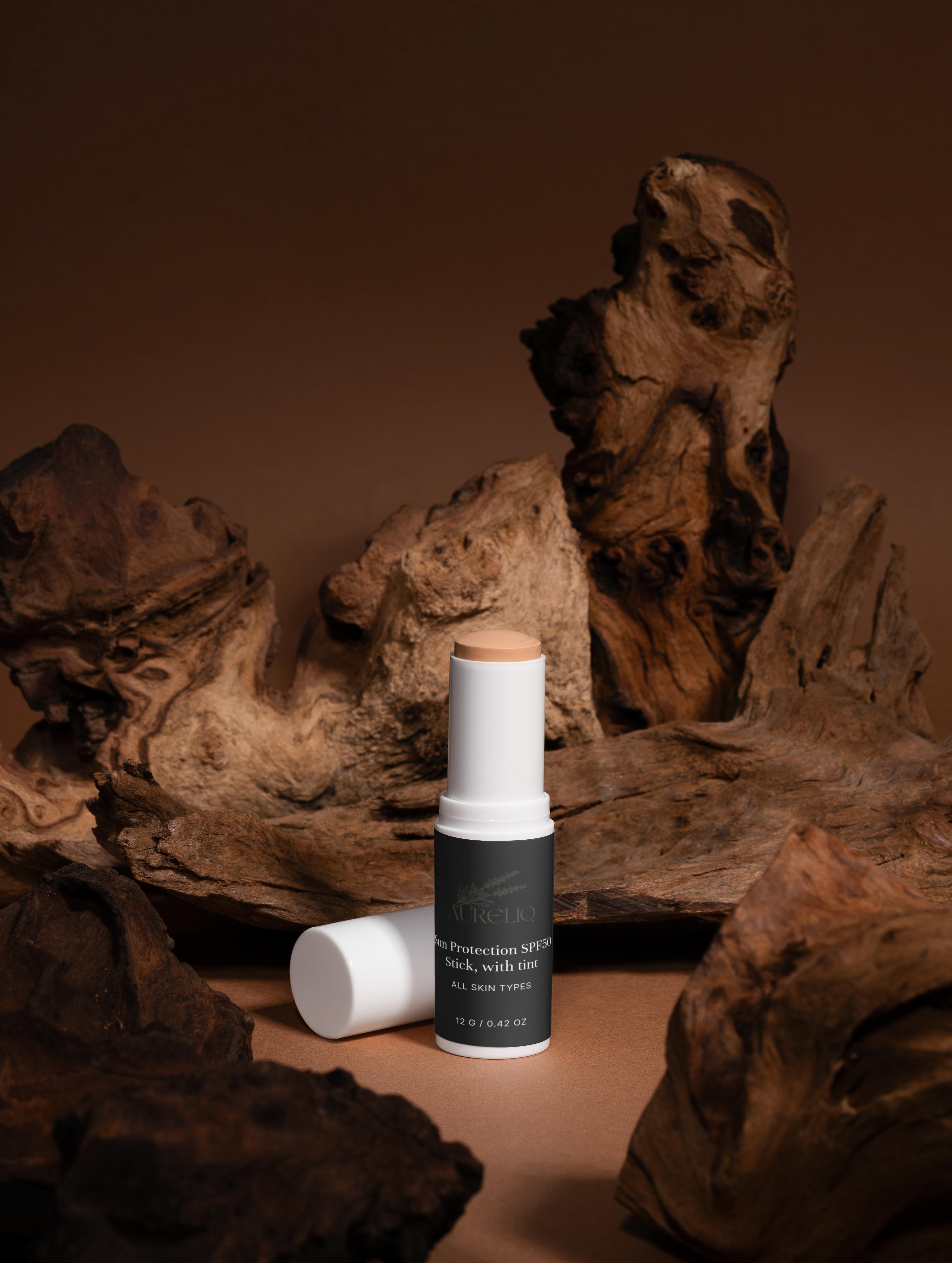 Sun Protection SPF50 Stick, with tint